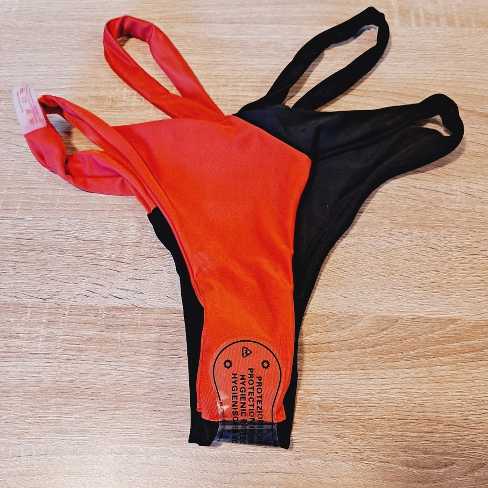 New & Never Worn Beautiful 🖤❤️ Black and Red Color Block Thong Bikini  nwot - Picture 5 of 10